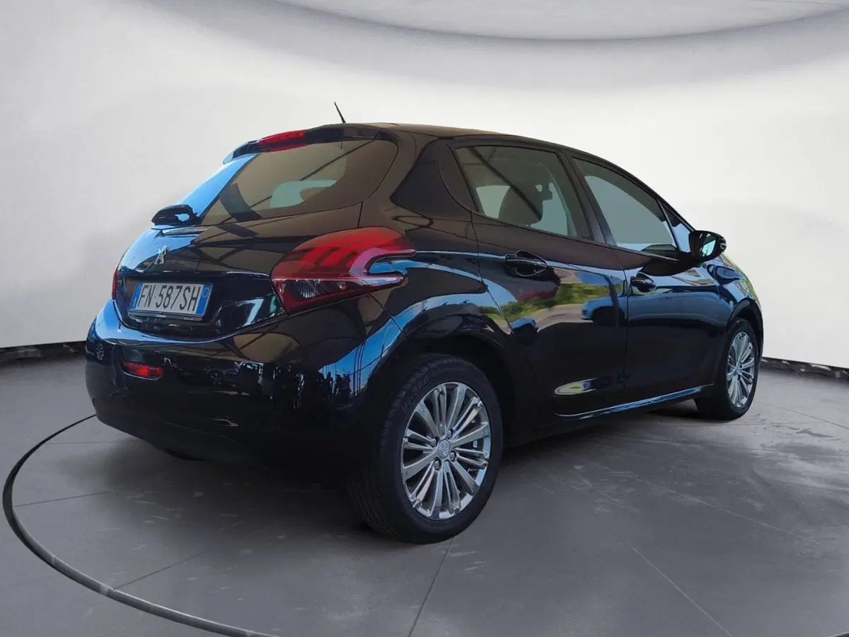Peugeot 208 usata a Firenze (9)