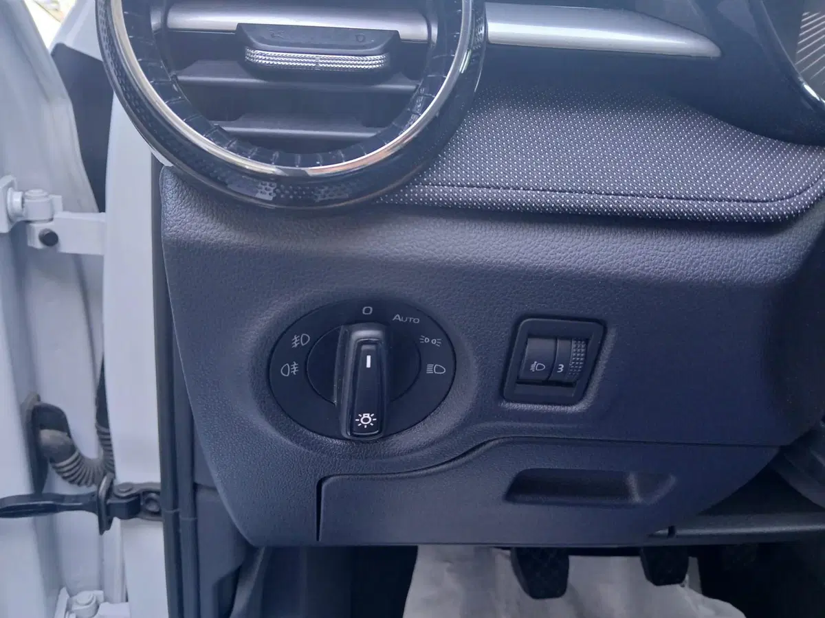 Skoda Fabia usata a Reggio Calabria (15)