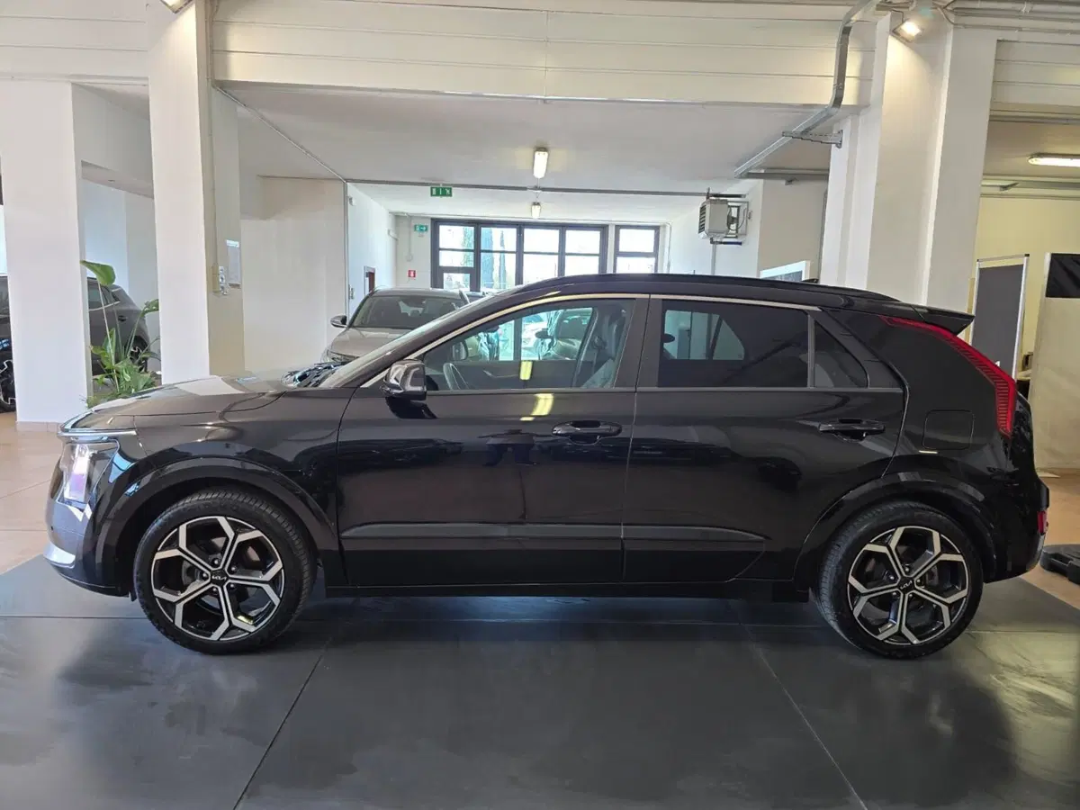 Kia Niro usata a Rimini (7)