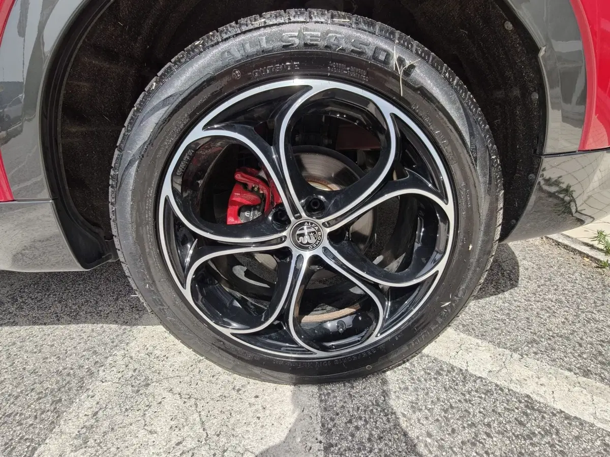 Alfa Romeo Tonale usata a L'Aquila (16)