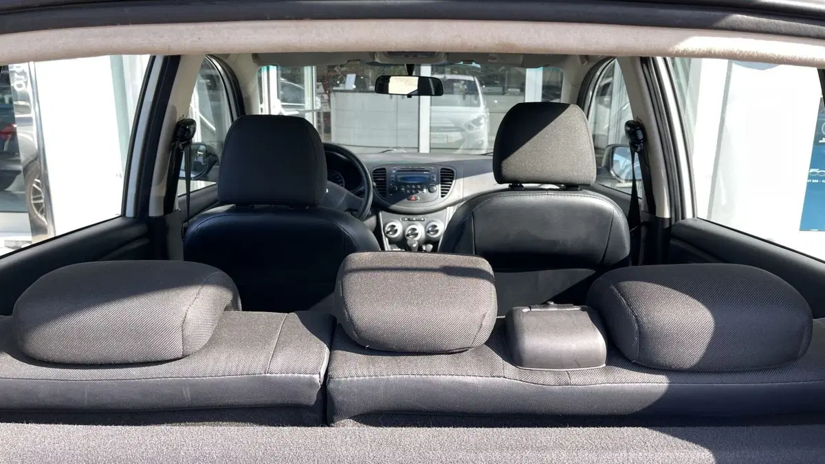 Hyundai i10 usata a Venezia (12)