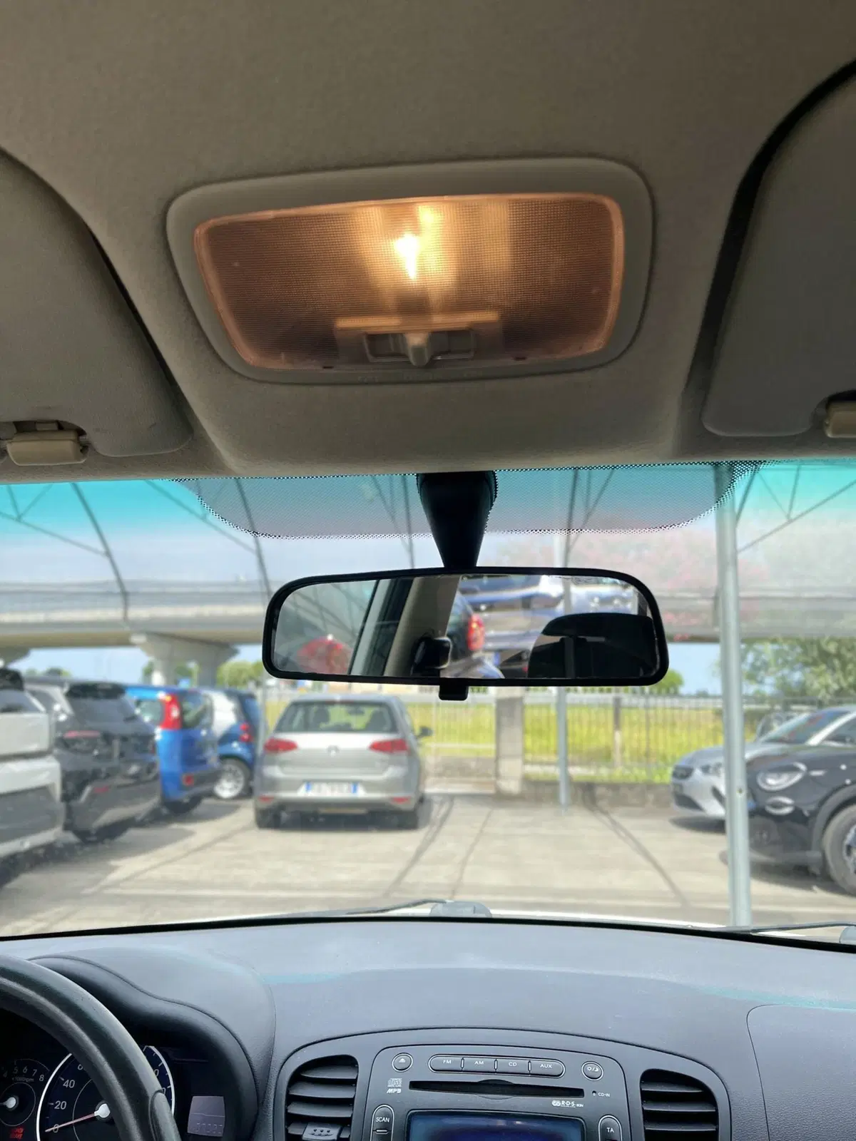Hyundai i10 usata a Venezia (18)