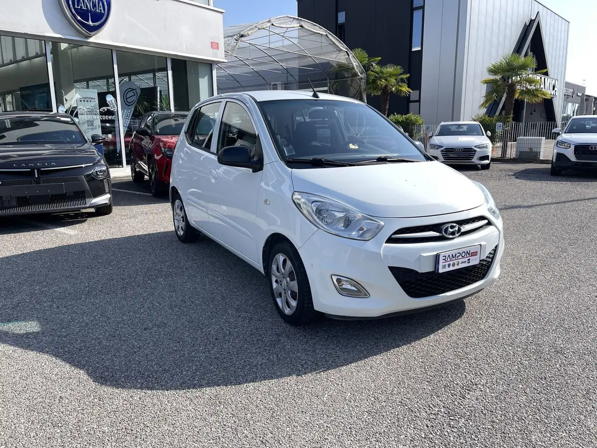 Hyundai i10 usata a Venezia (6)