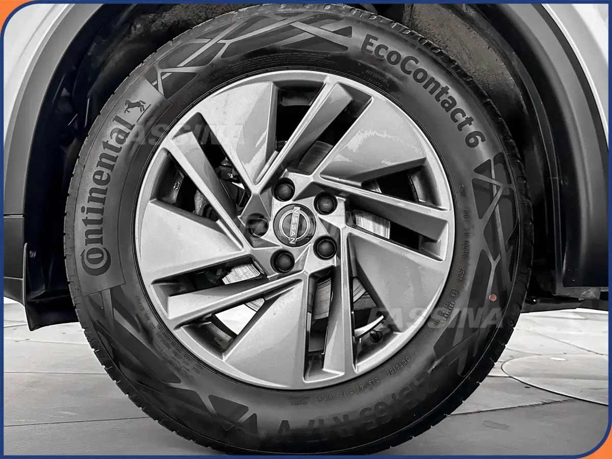 Nissan Qashqai usata a Milano (7)