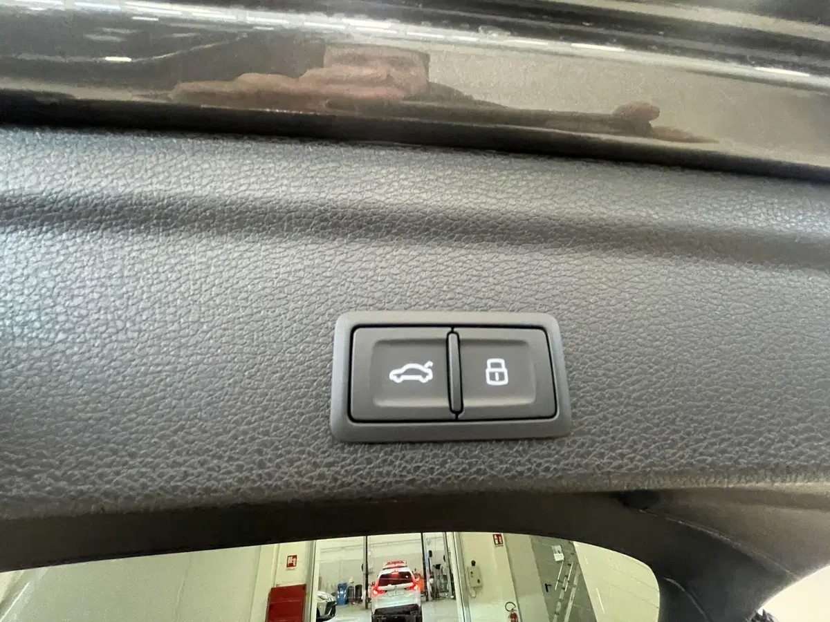 Audi Q3 Sportback nuova a Brescia (16)