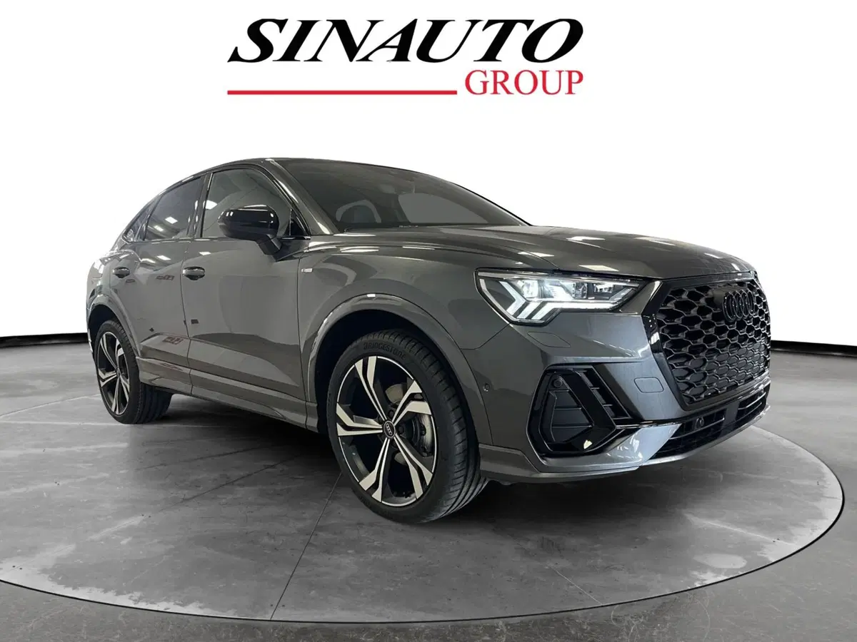 Audi Q3 Sportback nuova a Brescia (2)