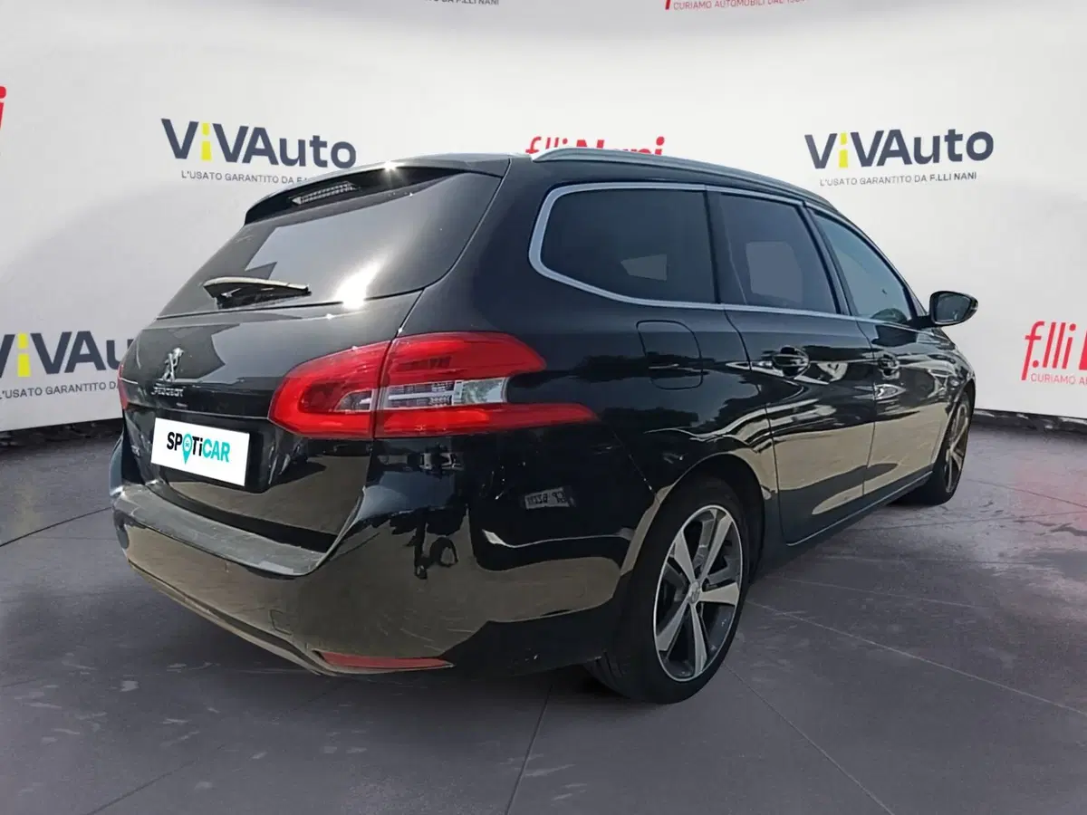 Peugeot 308 SW usata a Massa-Carrara (2)