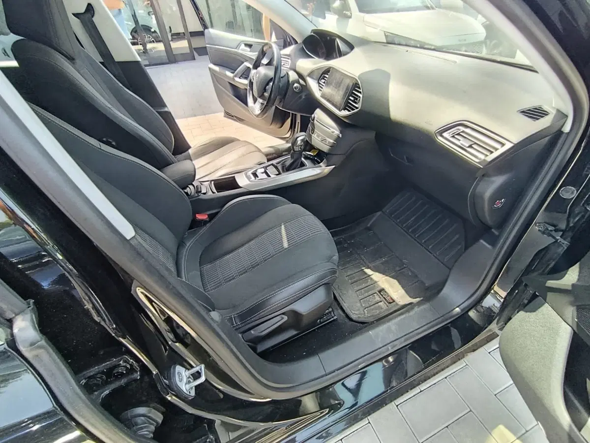 Peugeot 308 SW usata a Massa-Carrara (5)