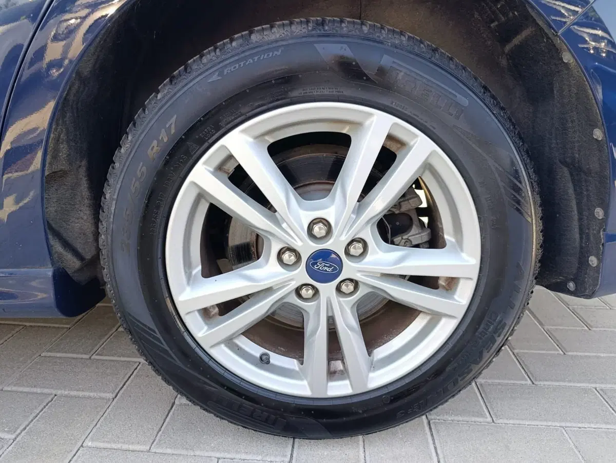 Ford S-Max usata a Massa-Carrara (17)