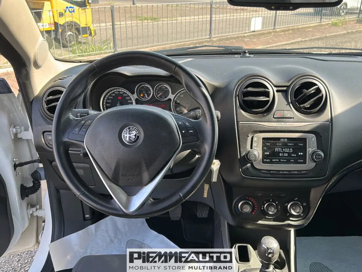 Alfa Romeo MiTo usata a Parma (10)