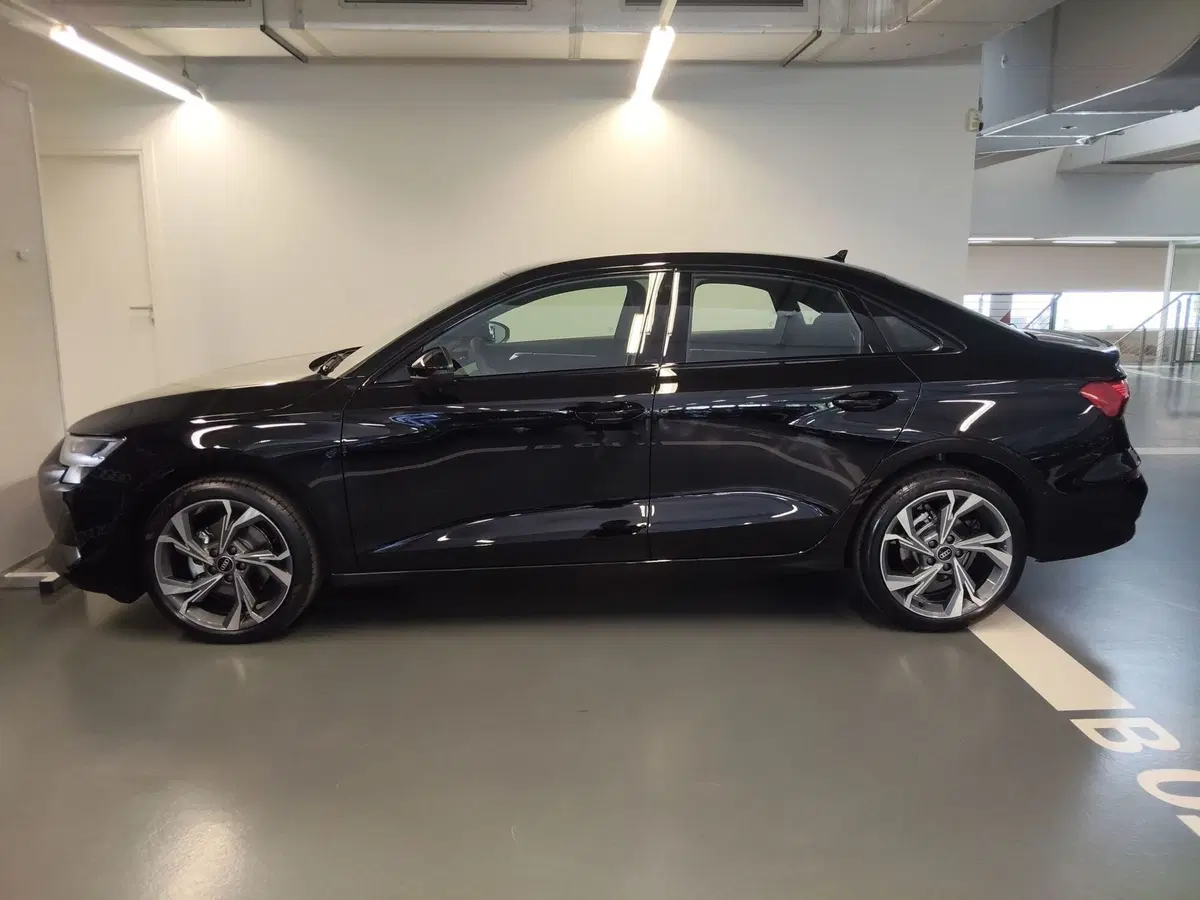 Audi A3 Sedan nuova a Modena (3)