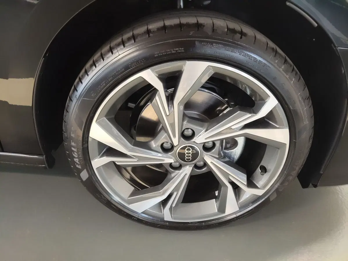 Audi A3 Sedan nuova a Modena (6)