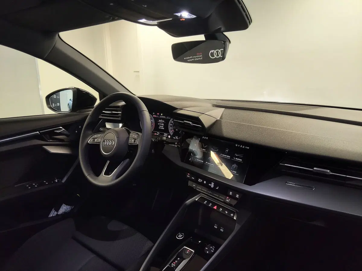 Audi A3 Sedan nuova a Modena (8)