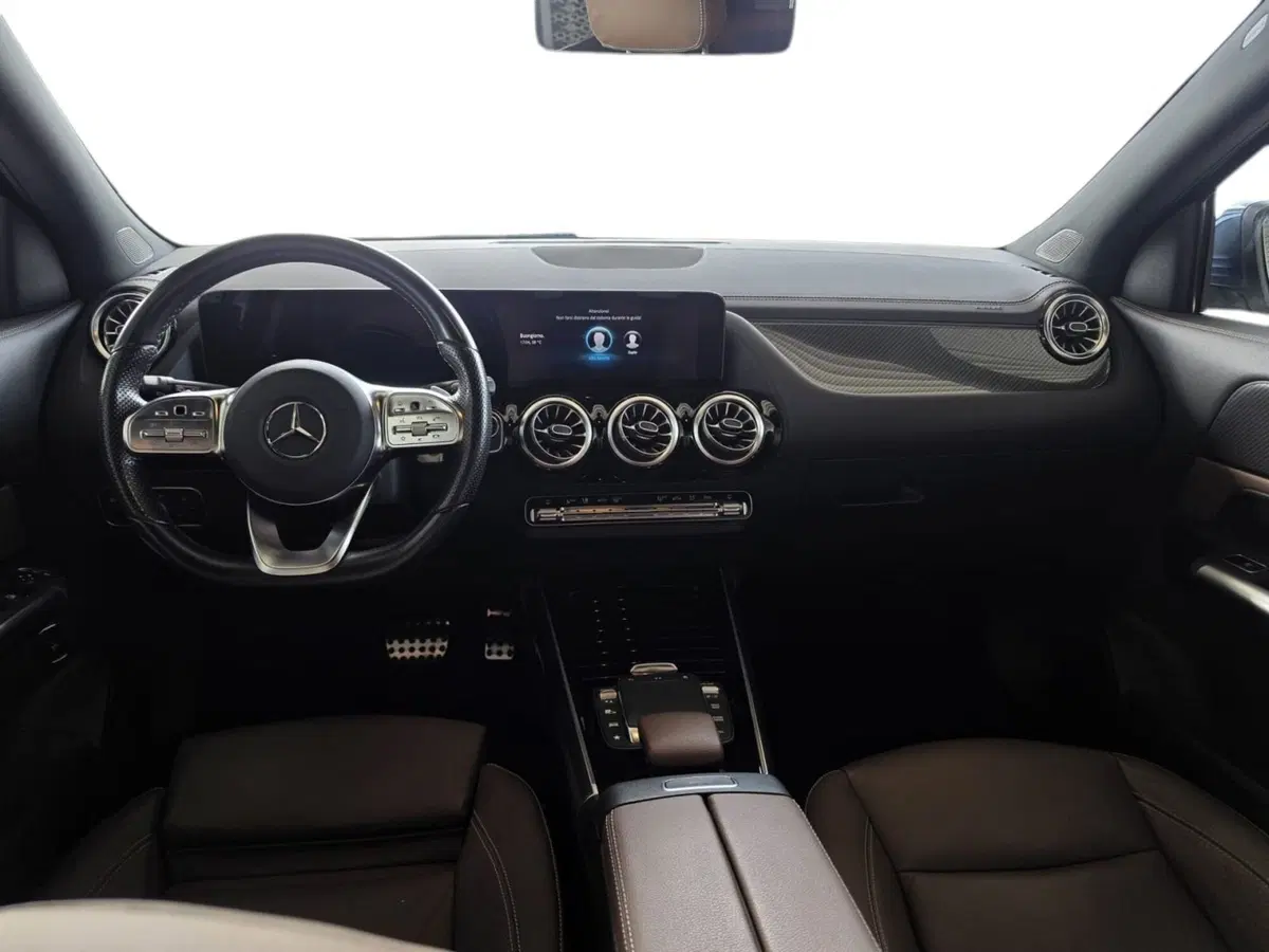 Mercedes-Benz GLA SUV usata a Bari (3)