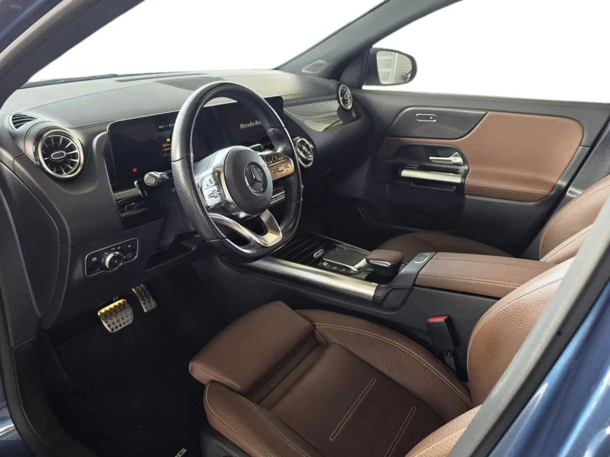 Mercedes-Benz GLA SUV usata a Bari (4)