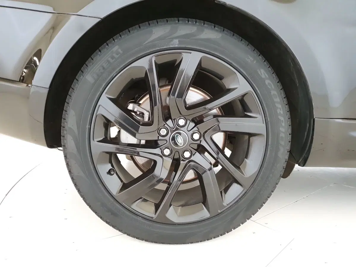 Land Rover Range Rover usata a Monza e Brianza (9)