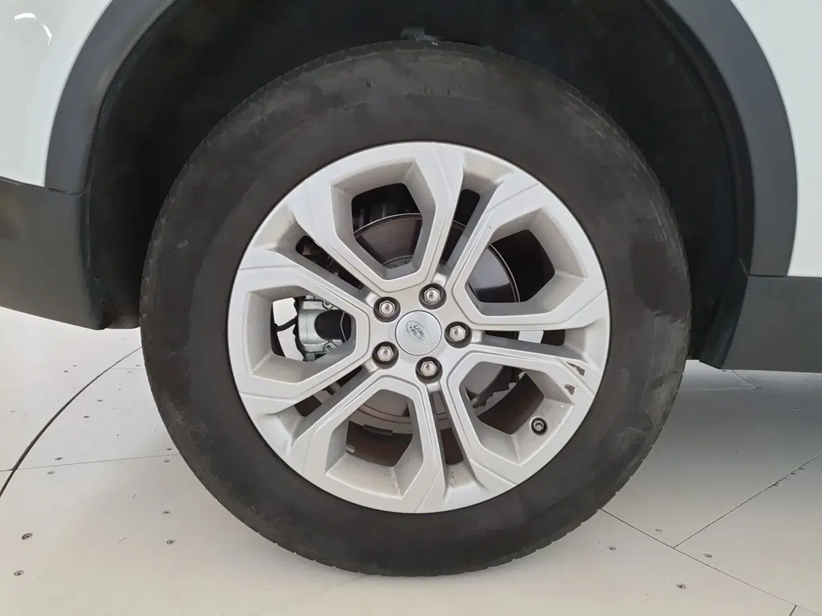 Land Rover Discovery Sport usata a Monza e Brianza (9)