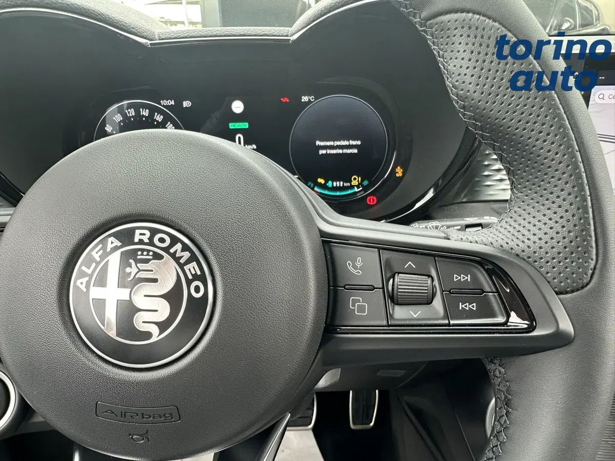 Alfa Romeo Tonale nuova a Torino (18)
