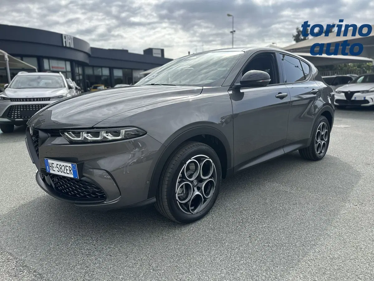 Alfa Romeo Tonale nuova a Torino (3)
