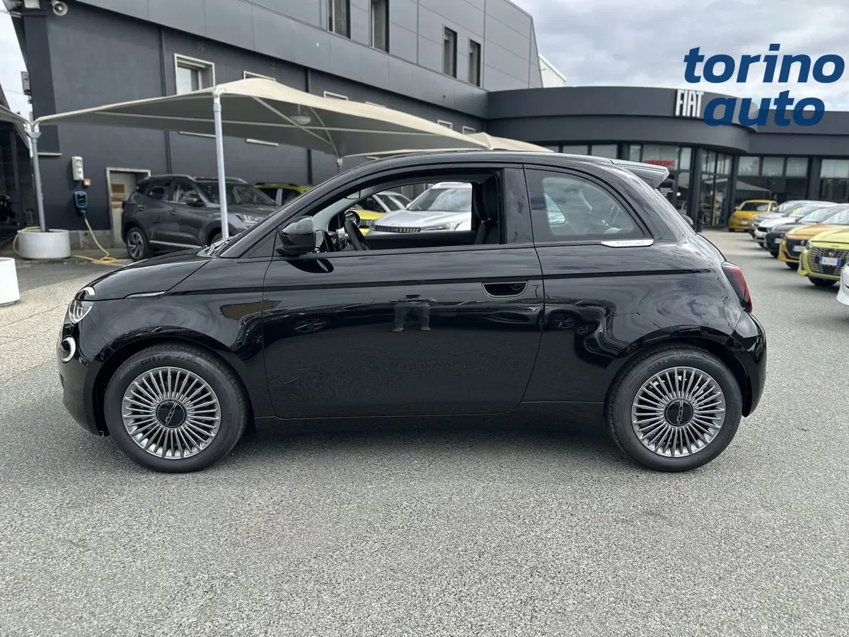 Fiat 500 nuova a Torino (4)