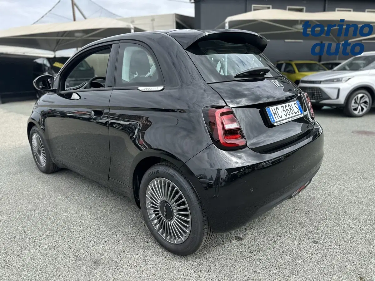 Fiat 500 nuova a Torino (5)