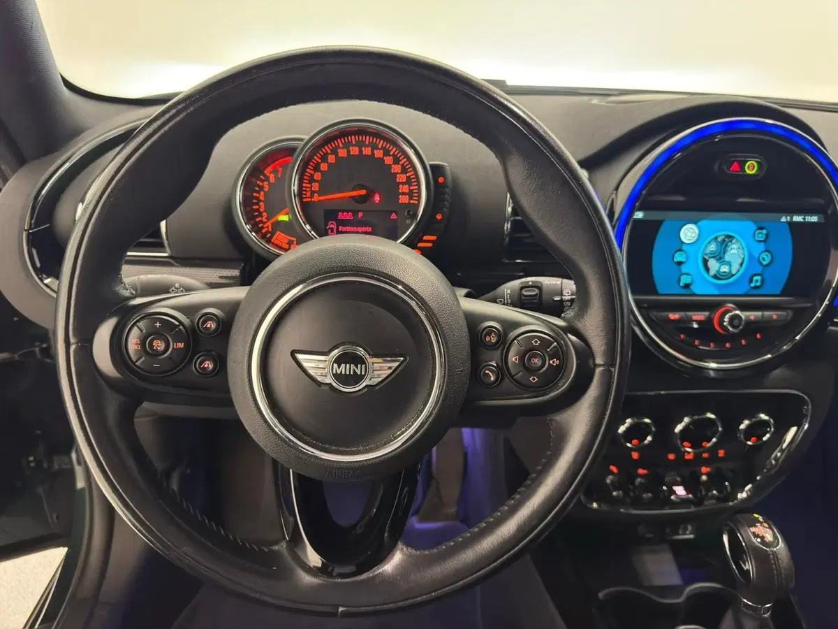 MINI Mini Clubman usata a Novara (19)