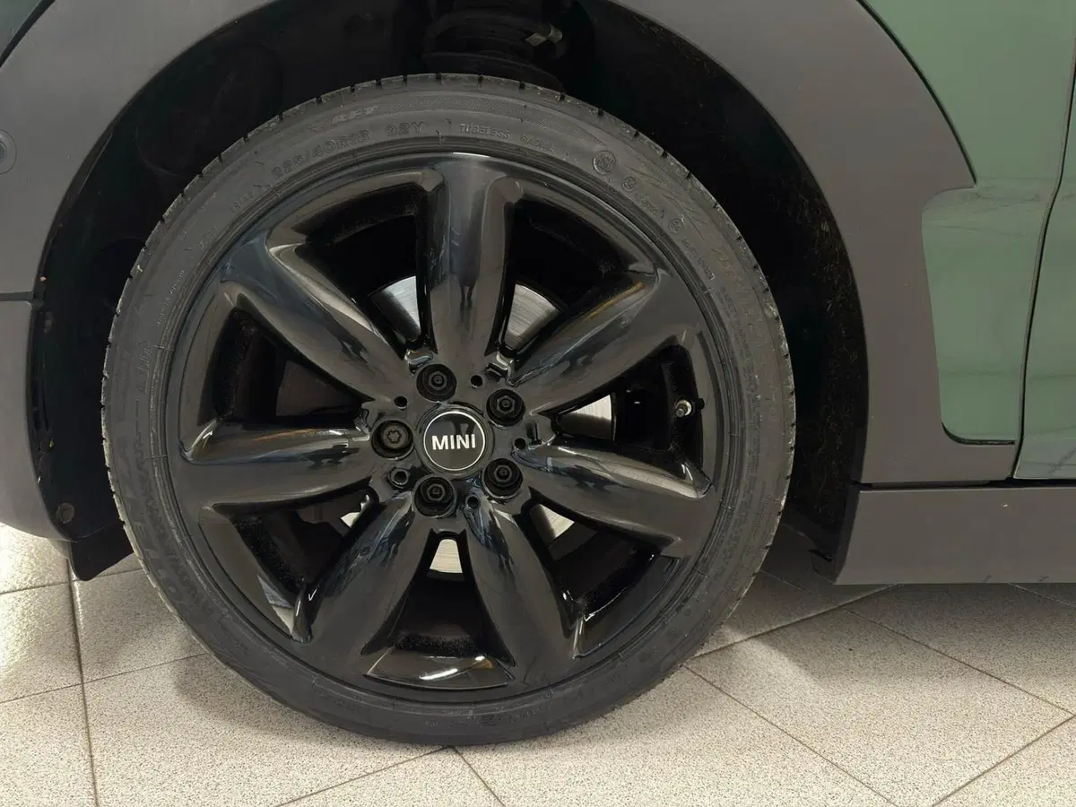 MINI Mini Clubman usata a Novara (8)