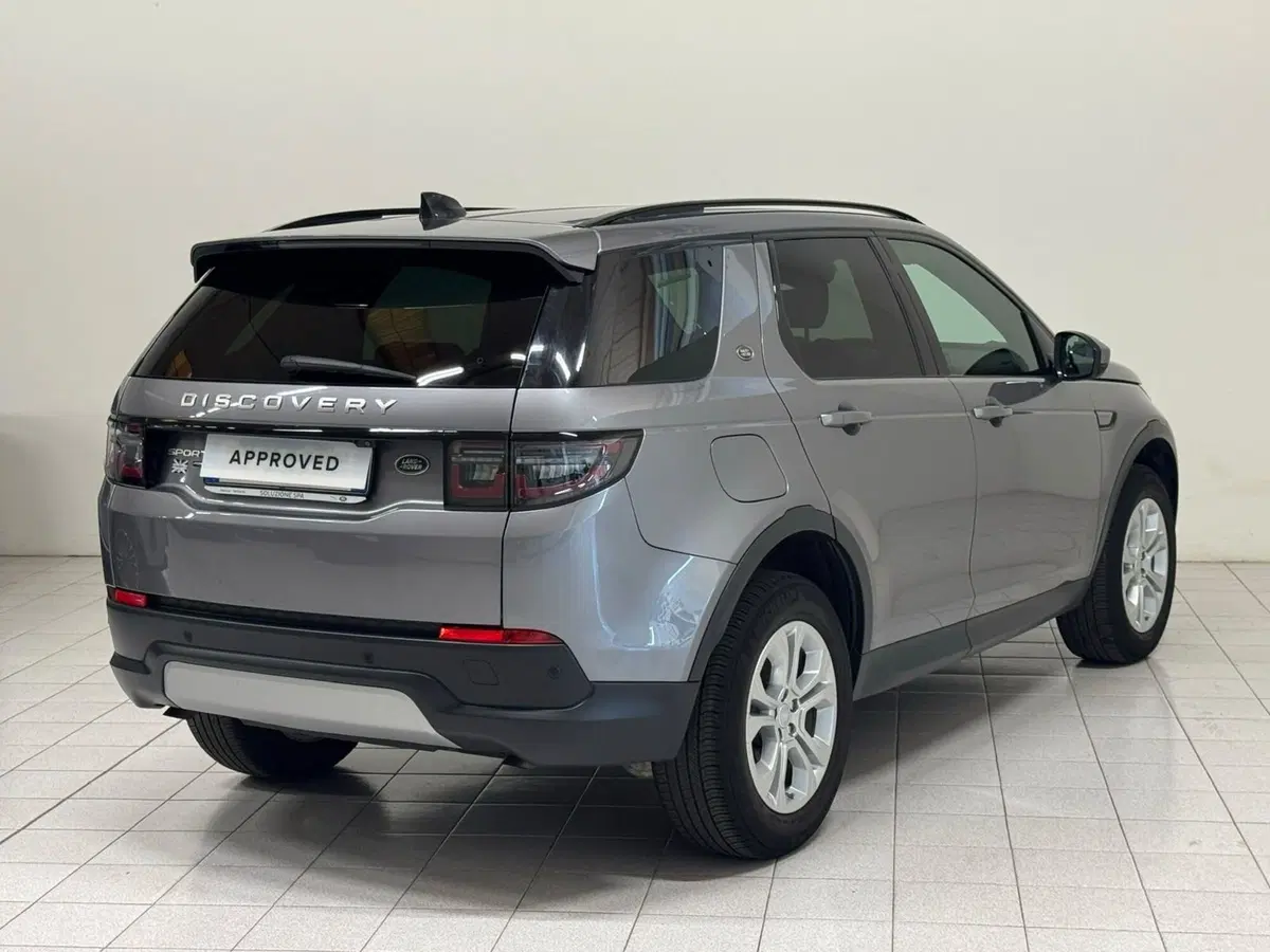 Land Rover Discovery Sport usata a Novara (2)