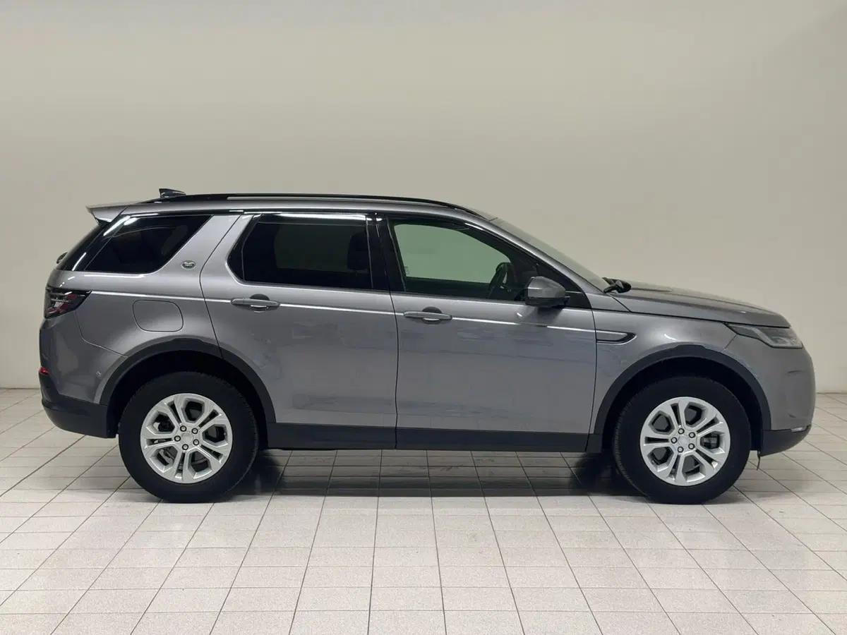 Land Rover Discovery Sport usata a Novara (6)