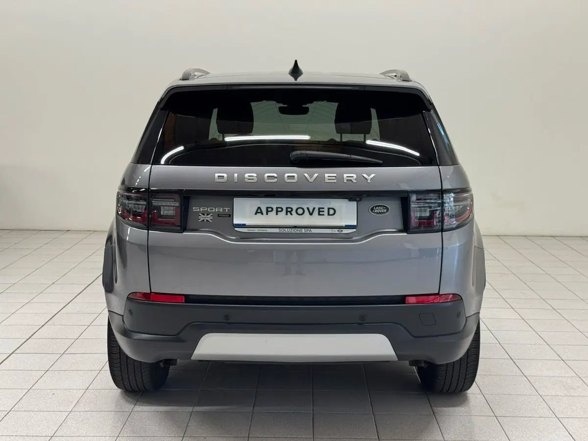 Land Rover Discovery Sport usata a Novara (7)