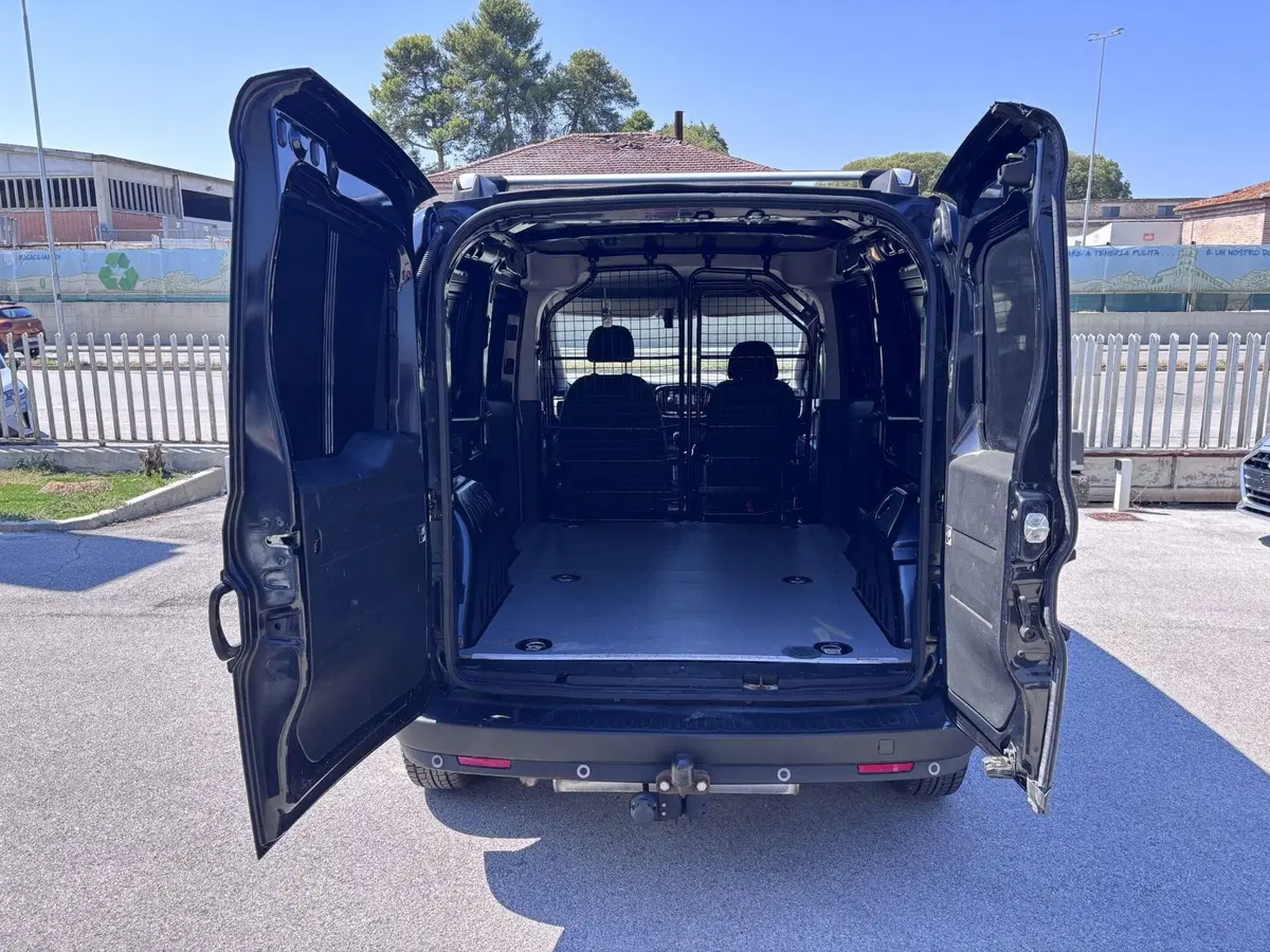 Fiat Doblò Furgone usata a Ancona (11)