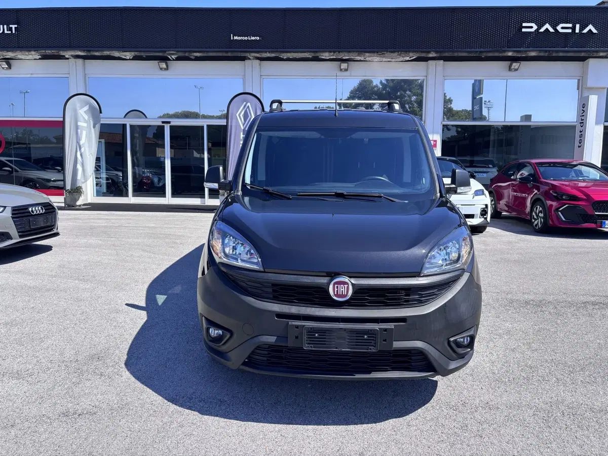 Fiat Doblò Furgone usata a Ancona (2)