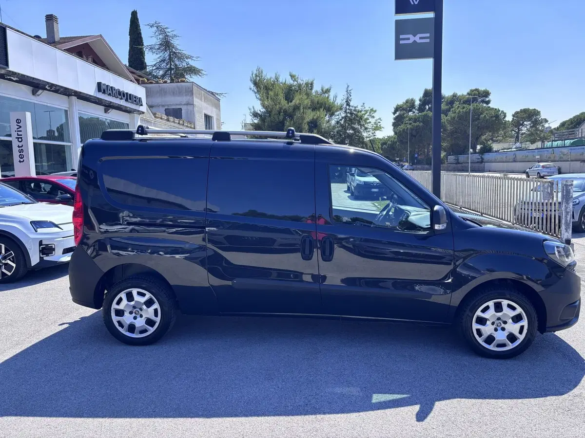 Fiat Doblò Furgone usata a Ancona (4)