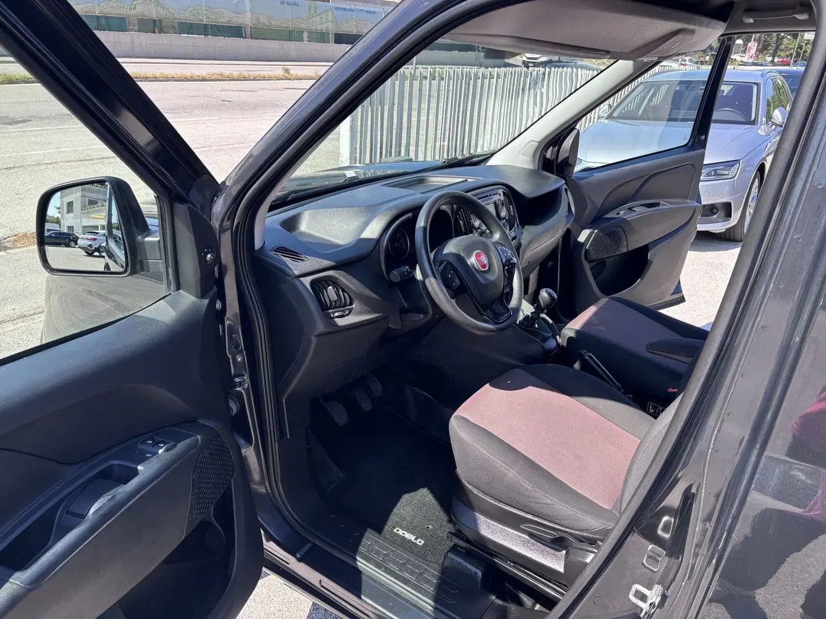 Fiat Doblò Furgone usata a Ancona (9)