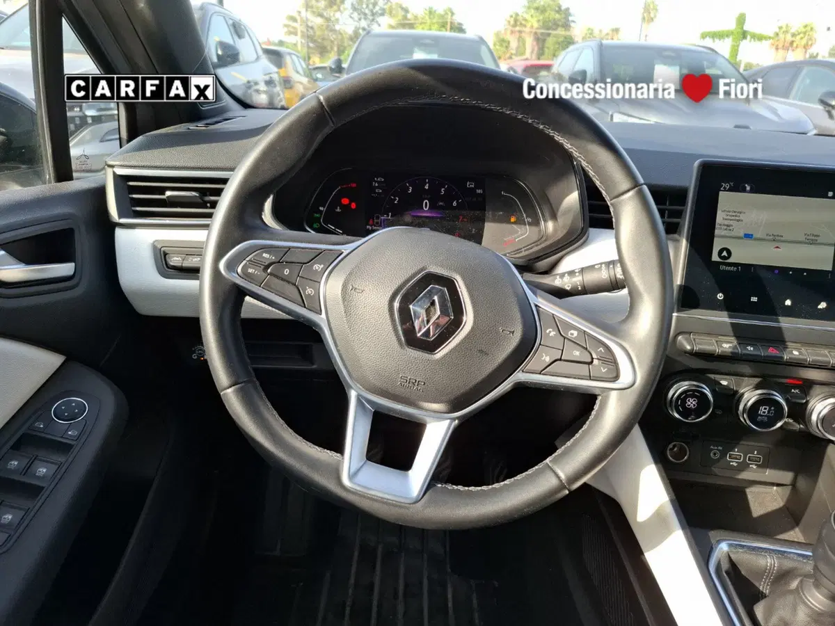 Renault Clio usata a Latina (11)