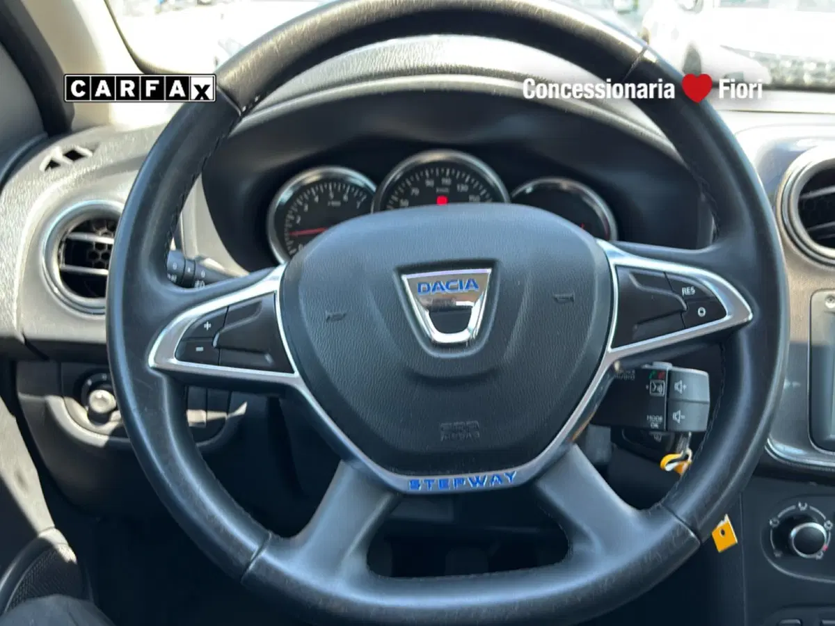 Dacia Sandero usata a Roma (17)