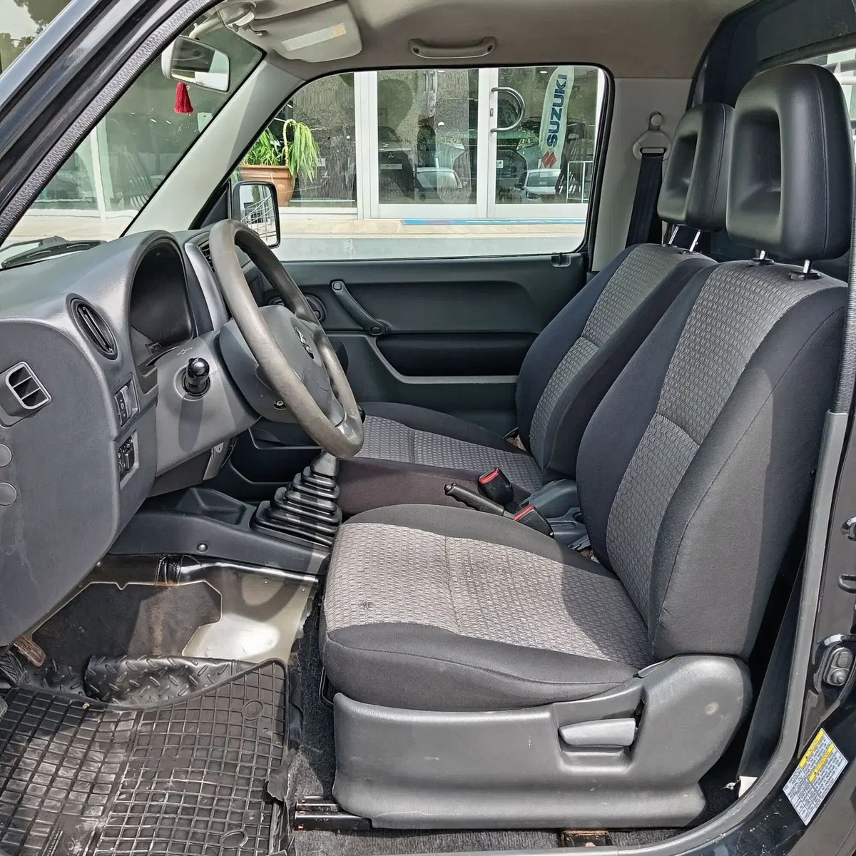 Suzuki Jimny usata a L'Aquila (7)