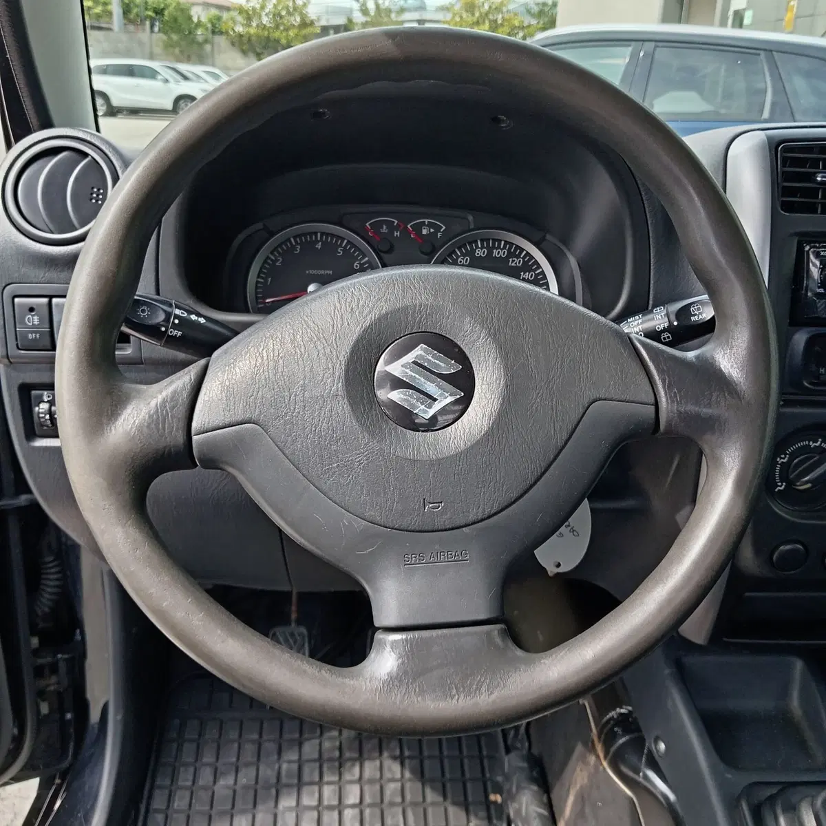 Suzuki Jimny usata a L'Aquila (8)