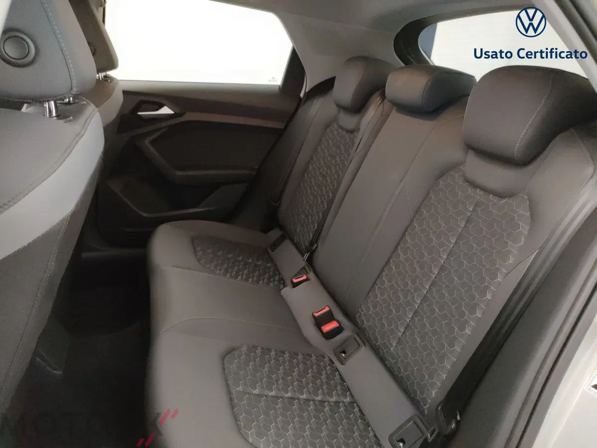 Audi A1 Sportback usata a Varese (10)