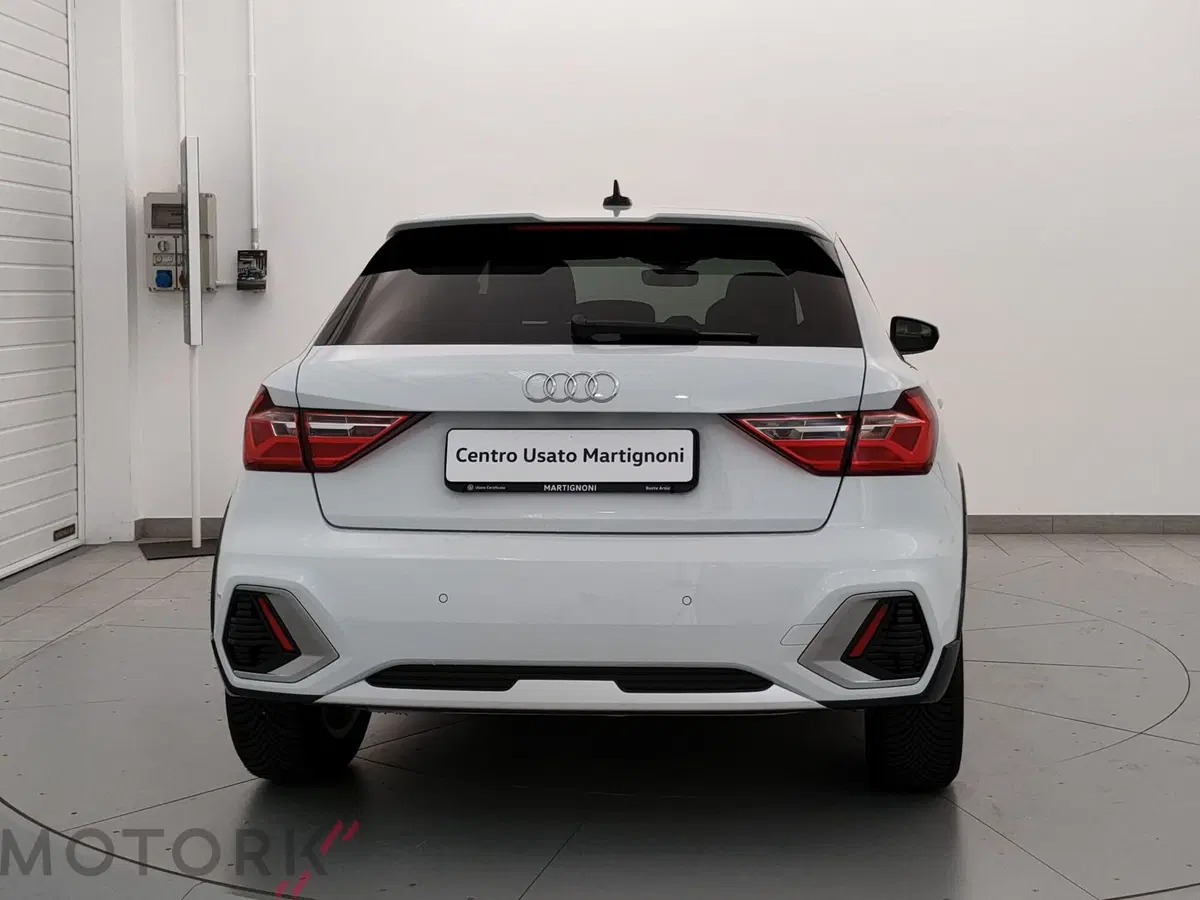Audi A1 allstreet usata a Varese (4)