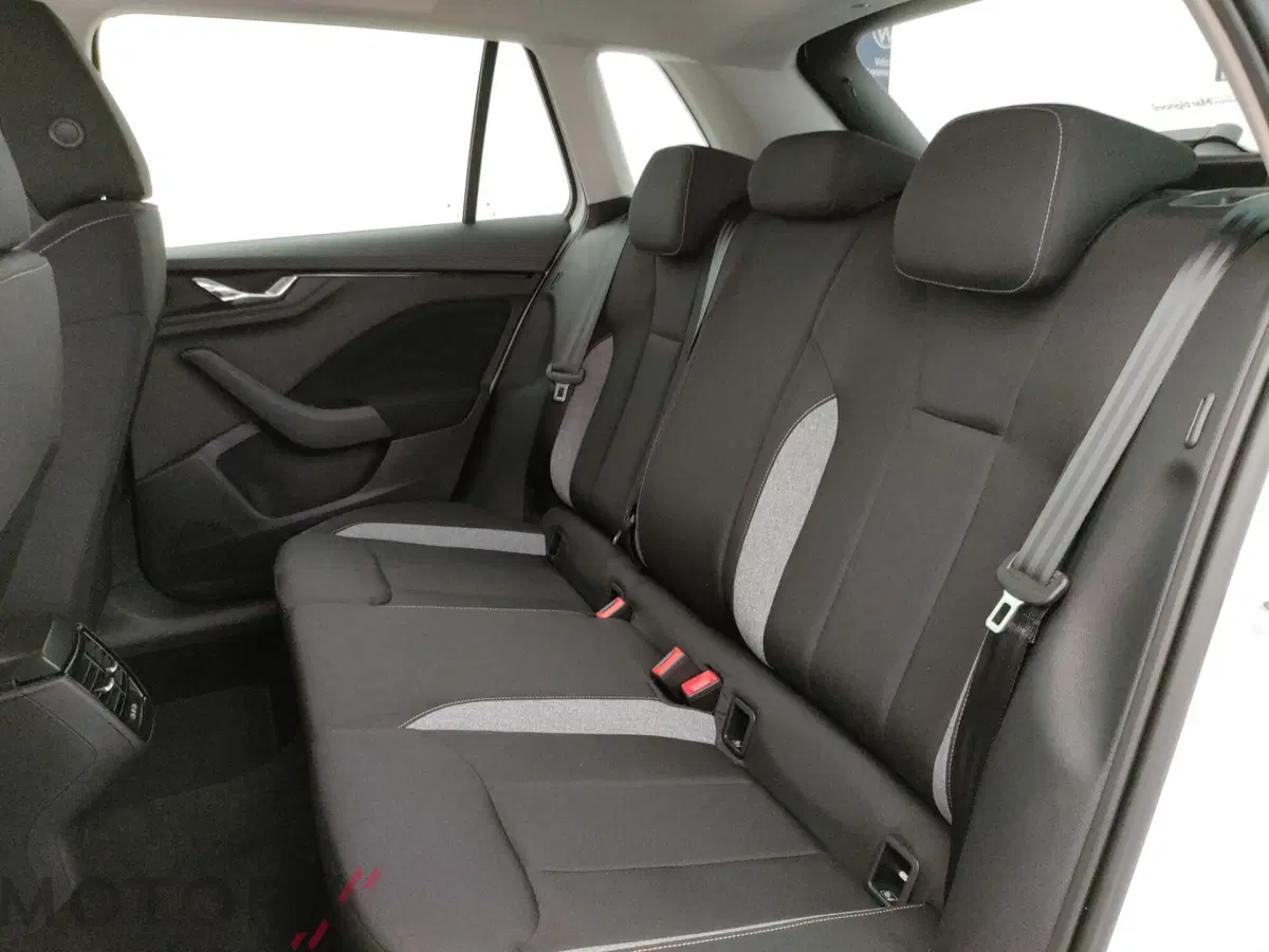 Skoda Kamiq nuova a Varese (9)
