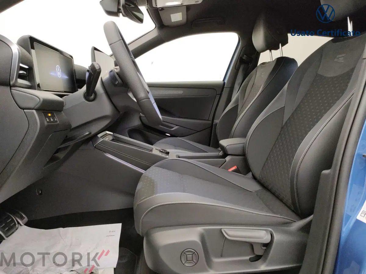 Volkswagen T-Roc nuova a Varese (11)