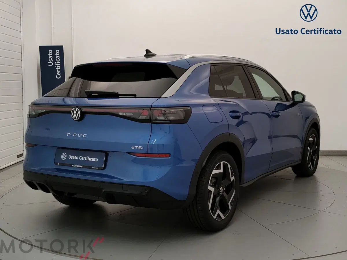 Volkswagen T-Roc nuova a Varese (5)