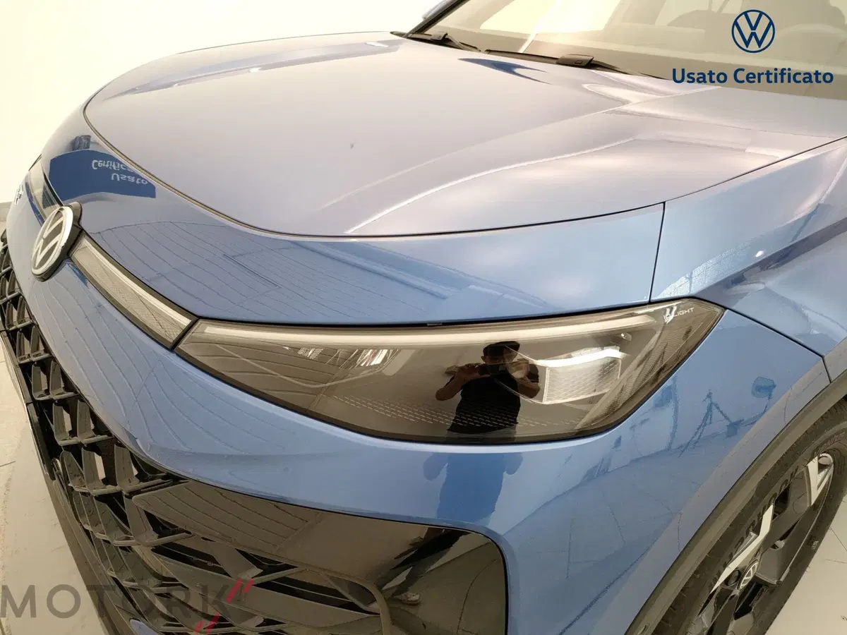 Volkswagen T-Roc nuova a Varese (7)