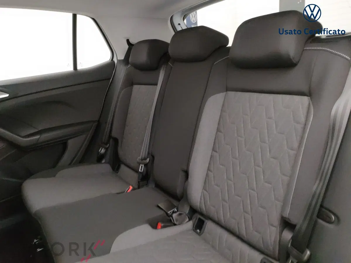Volkswagen T-Cross nuova a Varese (8)