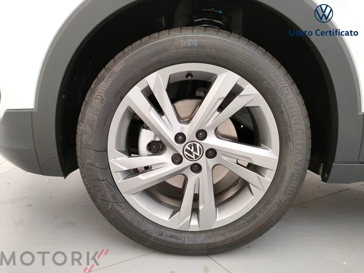 Volkswagen T-Cross nuova a Varese (5)