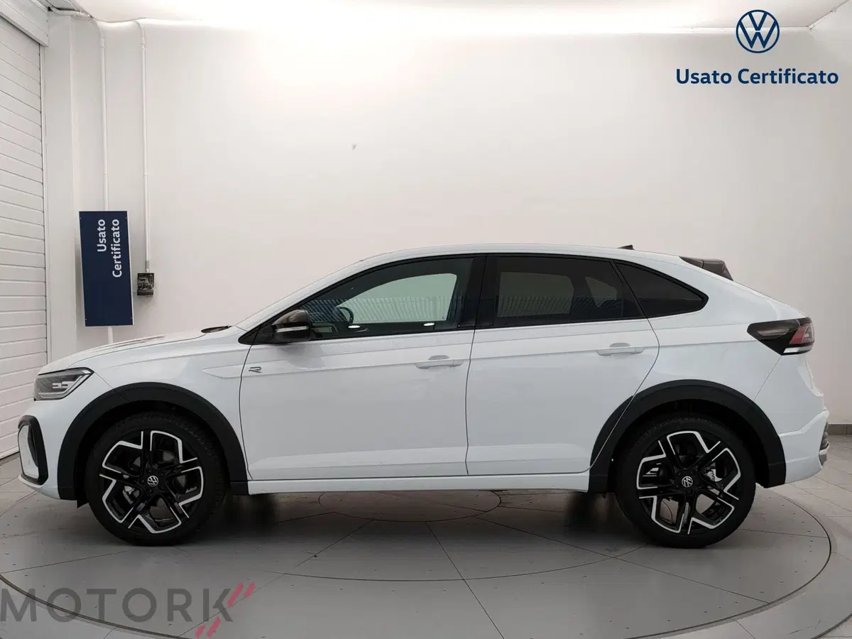 Volkswagen Taigo nuova a Varese (3)