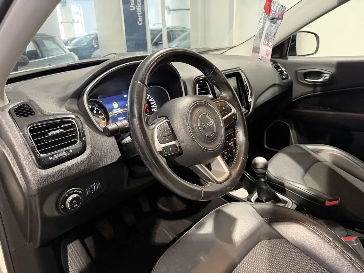 Jeep Compass usata a Genova (8)