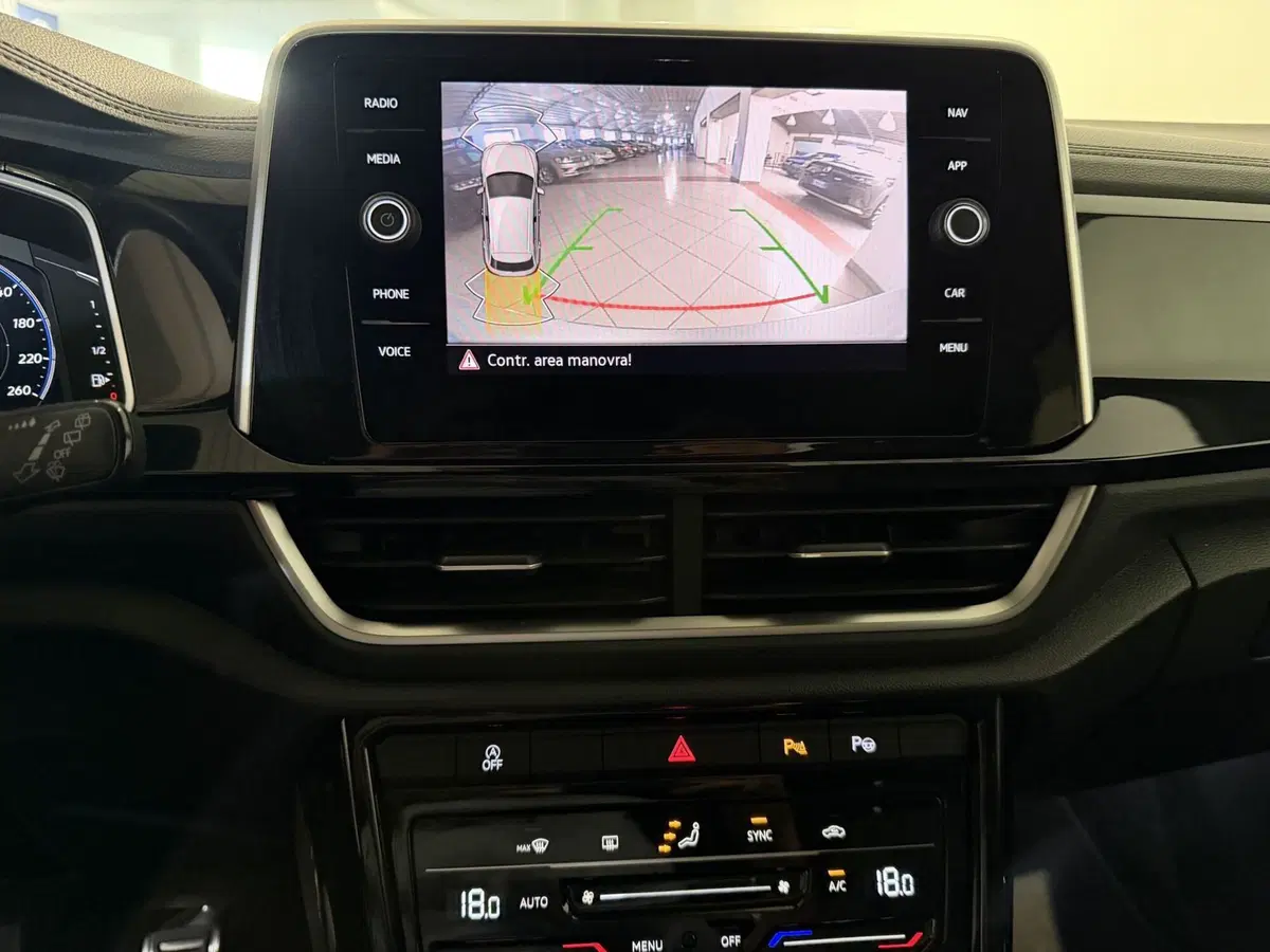 Volkswagen T-Roc usata a Genova (14)