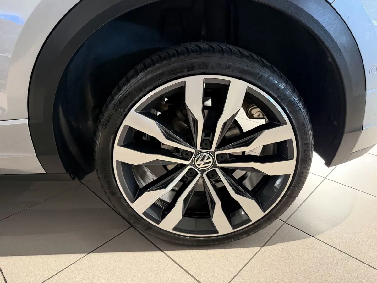 Volkswagen T-Roc usata a Genova (15)